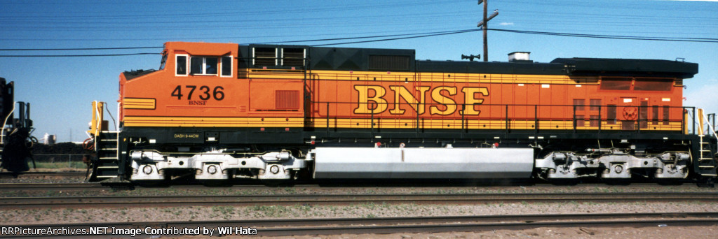 BNSF C44-9W 4736